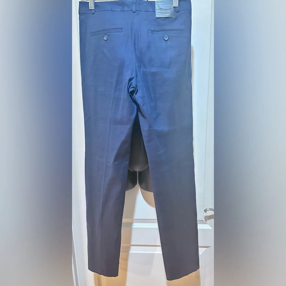 NWT Banana republic “Logan” blue linen pants size 2